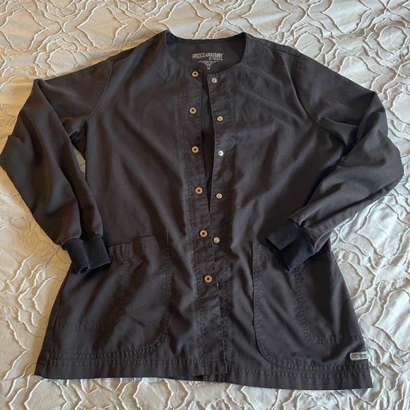 Grey's Anatomy Jackets & Blazers - 🚨SOLD🚨🎉HOST PICK🎉Greys Anatomy Black Warm-up Scrub Jacket